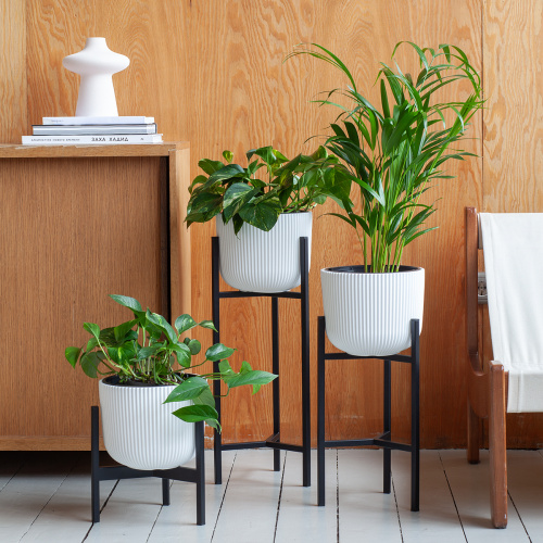 Подставка для цветов Trinity 25, черная фото 3